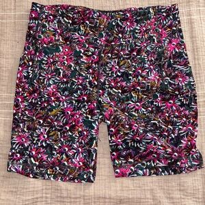 Cute lululemon shorts - like new